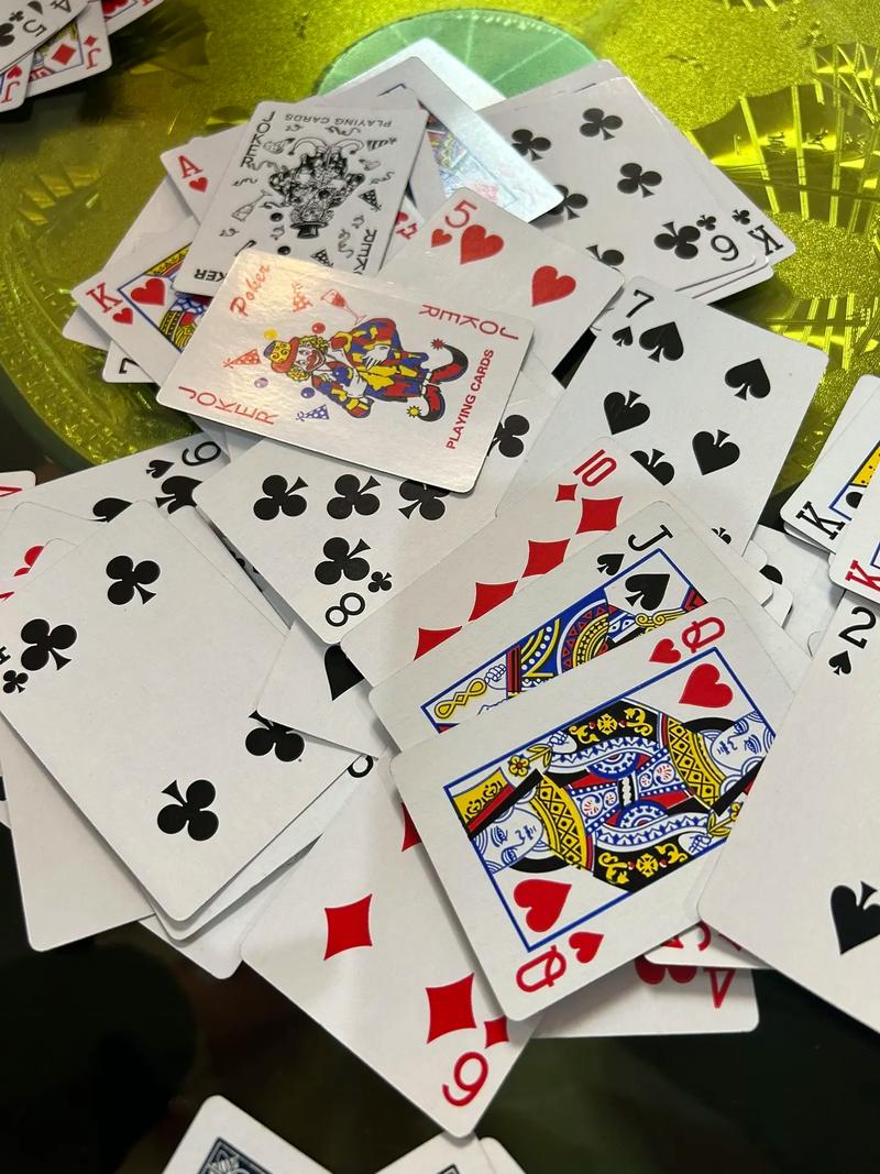 扑克剧烈运动打扑克视频：这款产品带来全新的娱乐体验，让你在游戏中感受刺激与乐趣